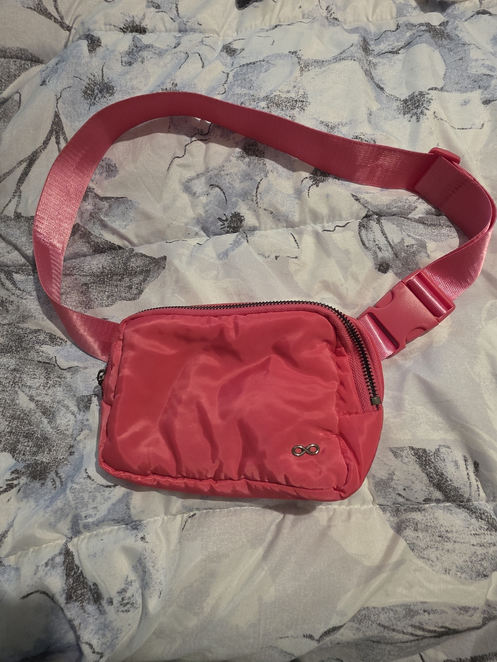 Women’s Lululemon Everywhere Belt Bag,Hot Pink Nylon Crossbody